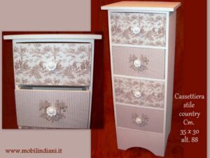 cassettiera-orientale-bianca-con-decori cassettiera-orientale-bianca-con-decori