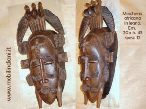 maschera-africana-in-legno maschera-africana-in-legno