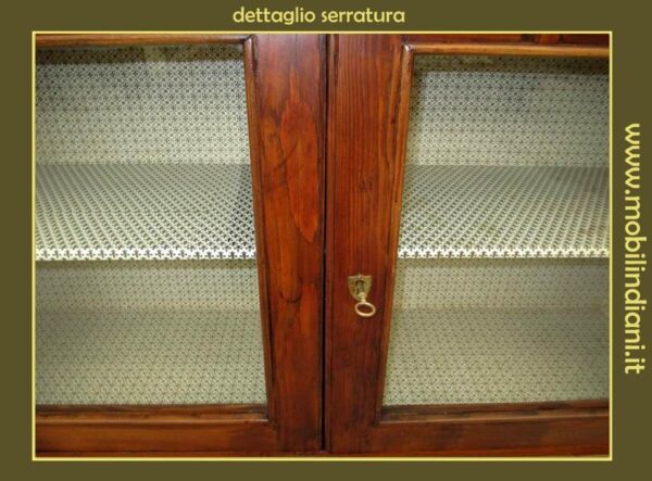 credenza-stretta-dettaglio